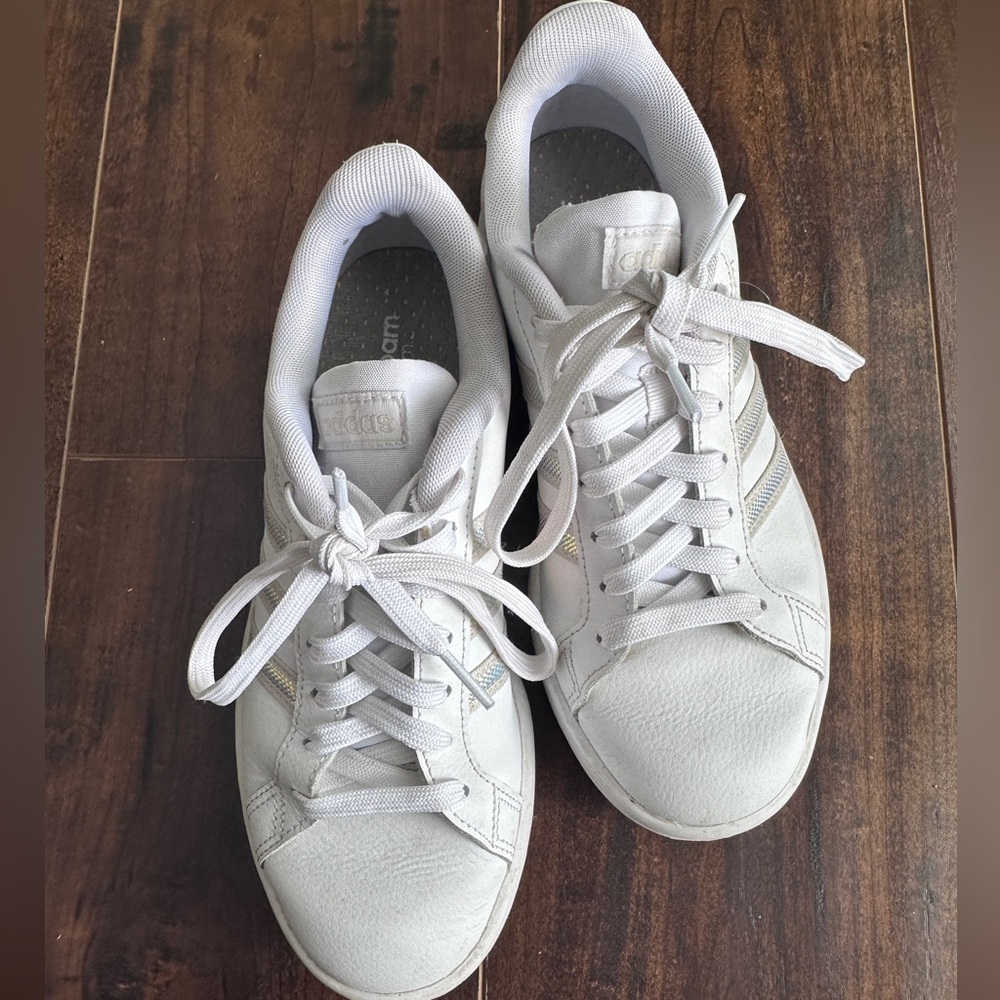 Adidas shoes. Excellent condition. Size 7.